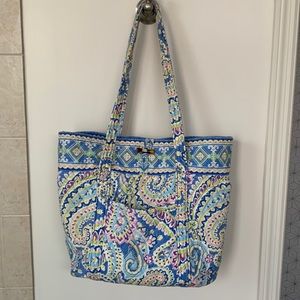 Vera Bradley tote bag